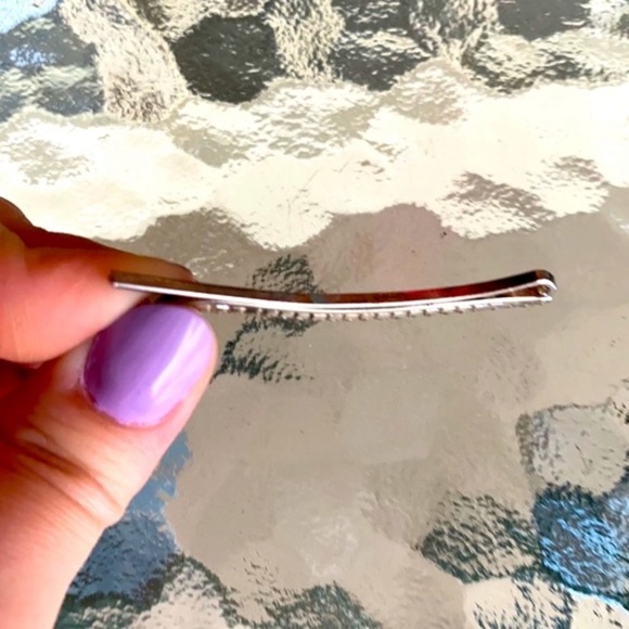 FOREVER 21 Silver Rhinestone Bobby Pin Hair Clips - Picture 3 of 3